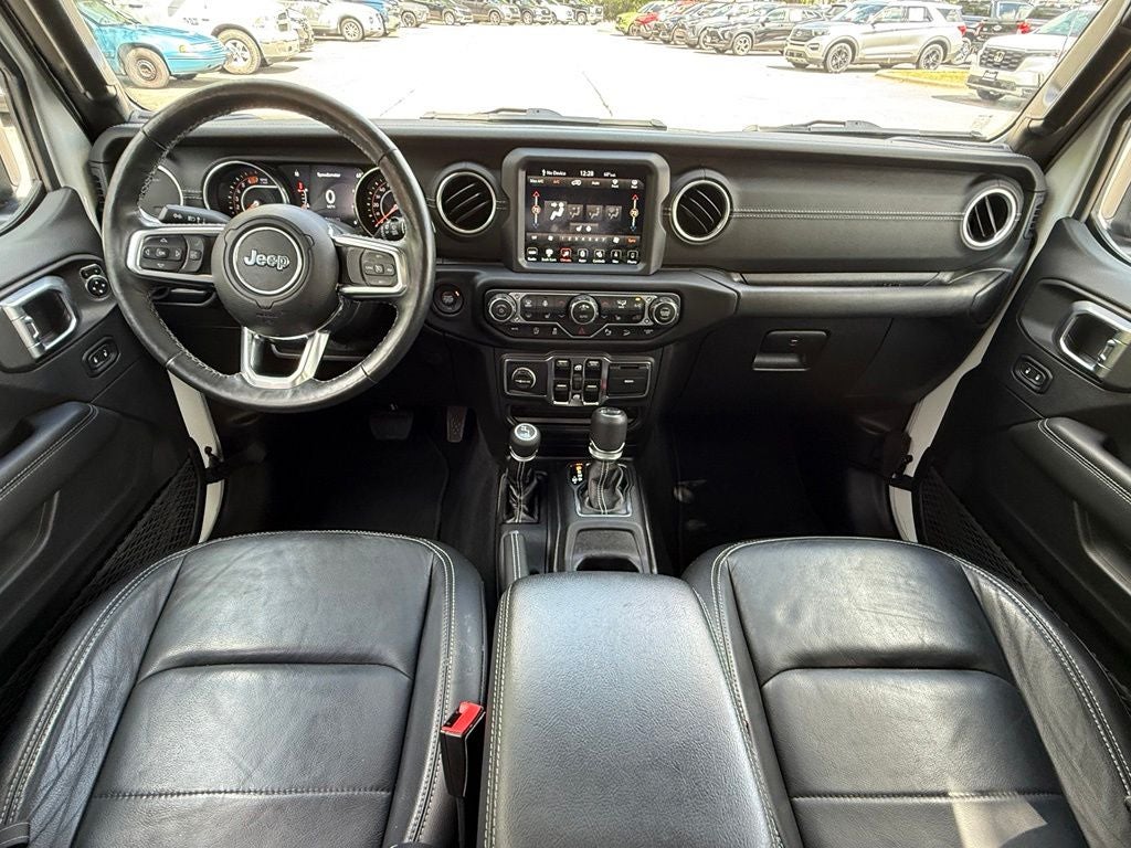 2019 Jeep Wrangler Unlimited Sahara - 4WD / CLEAN CARFAX / DANA AXLE