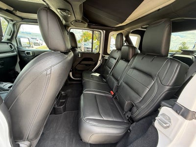 2019 Jeep Wrangler Unlimited Sahara - 4WD / CLEAN CARFAX / DANA AXLE