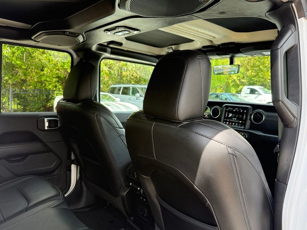 2019 Jeep Wrangler Unlimited Sahara - 4WD / CLEAN CARFAX / DANA AXLE