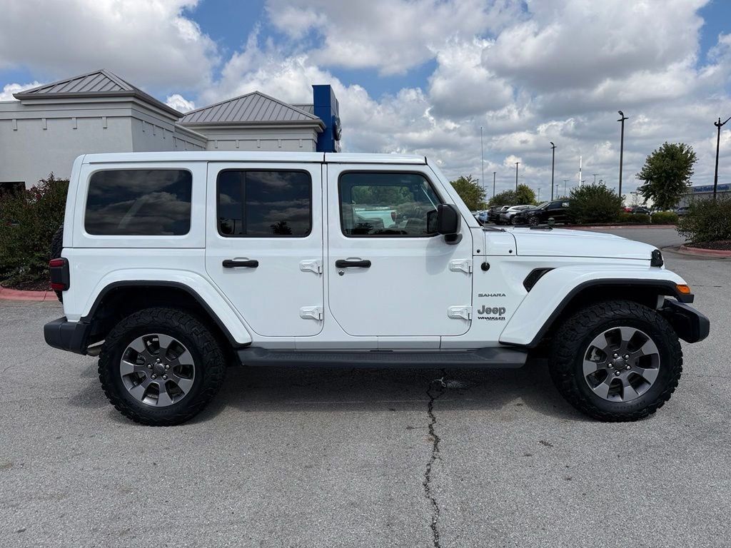 2019 Jeep Wrangler Unlimited Sahara - 4WD / CLEAN CARFAX / DANA AXLE