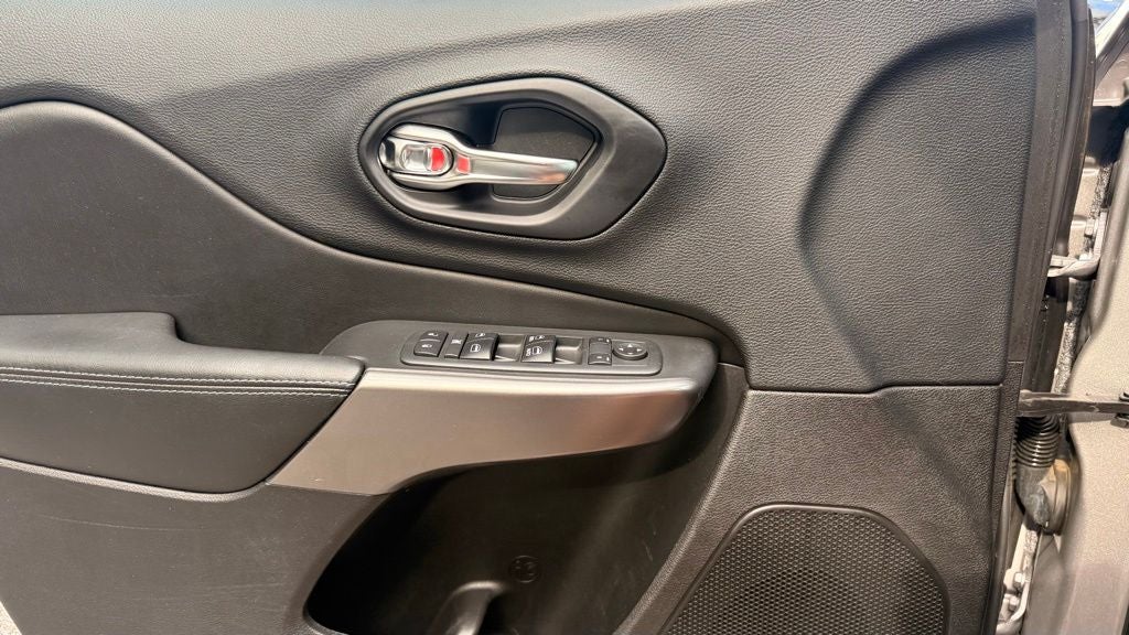 2019 Jeep Cherokee Latitude Plus CLEAN CARFAX