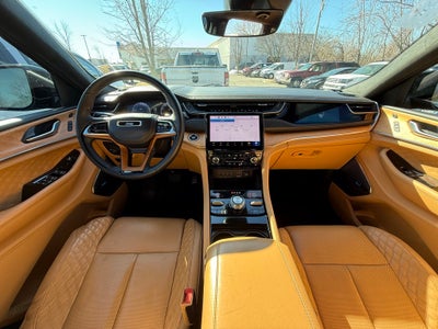 2022 Jeep Grand Cherokee Summit TECH GROUP 5