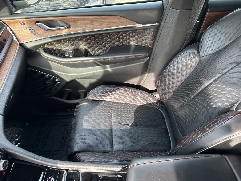 2023 Jeep Grand Cherokee L Summit HEMI