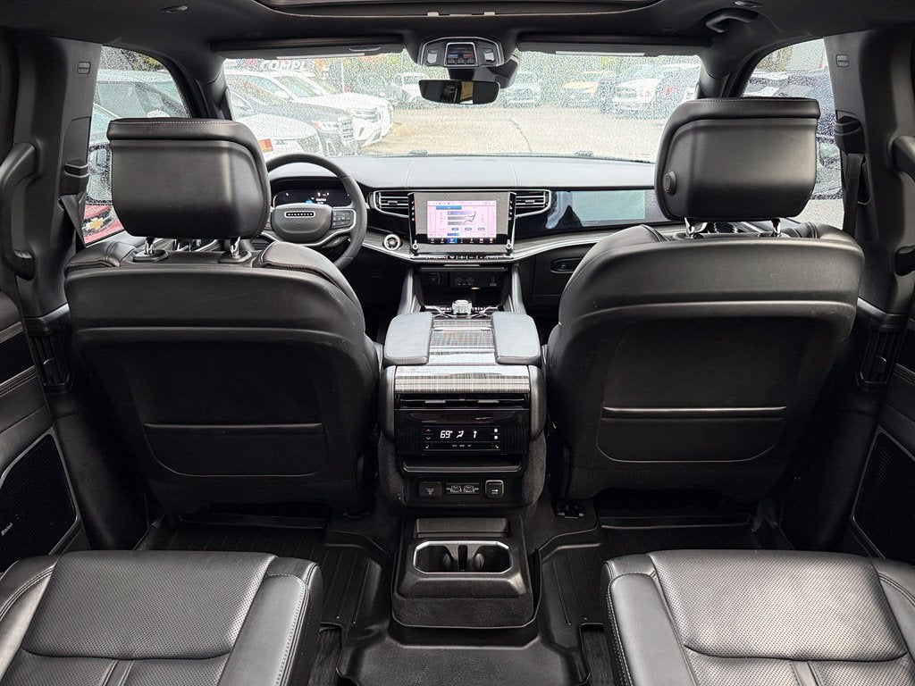 2022 Jeep Wagoneer Series III - 4WD / PANORAMIC SUNROOF / CLEAN CARFAX