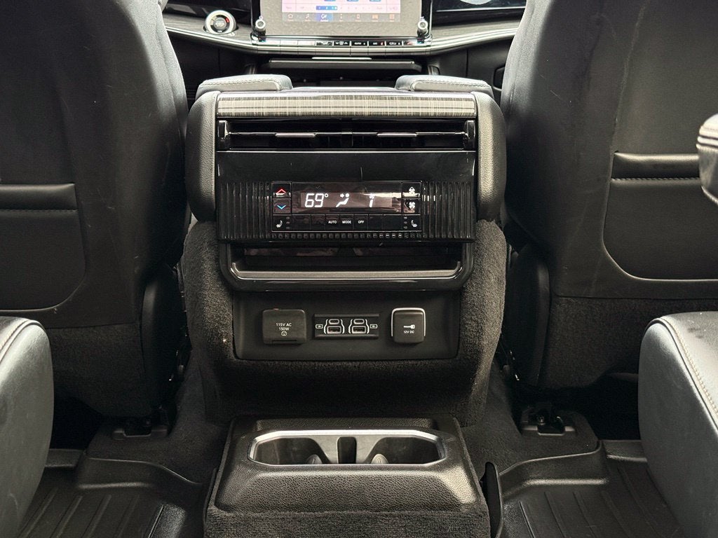2022 Jeep Wagoneer Series III - 4WD / PANORAMIC SUNROOF / CLEAN CARFAX