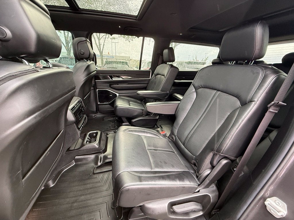 2022 Jeep Wagoneer Series III - 4WD / PANORAMIC SUNROOF / CLEAN CARFAX