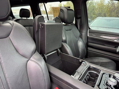2022 Jeep Wagoneer Series III - 4WD / PANORAMIC SUNROOF / CLEAN CARFAX
