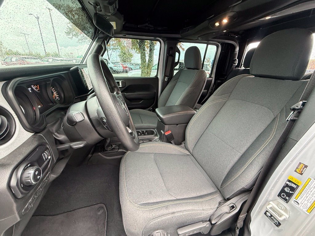 2024 Jeep Gladiator Sport - 4WD / CARFAX ONE OWNER