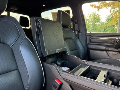2026 RAM 1500 Limited - 4WD / PANORAMIC SUNROOF / CLEAN CARFAX