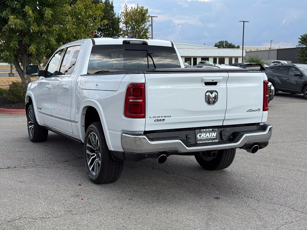 2026 RAM 1500 Limited - 4WD / PANORAMIC SUNROOF / CLEAN CARFAX