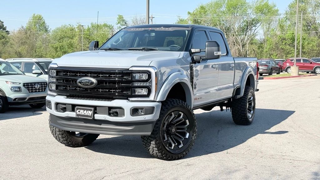2024 Ford F-250SD Lariat Black Widow Package