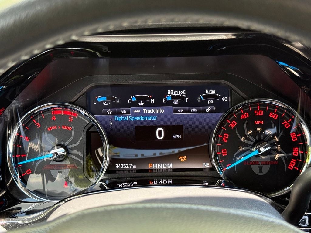 2021 Ford F-250SD Lariat BLACK WIDOW