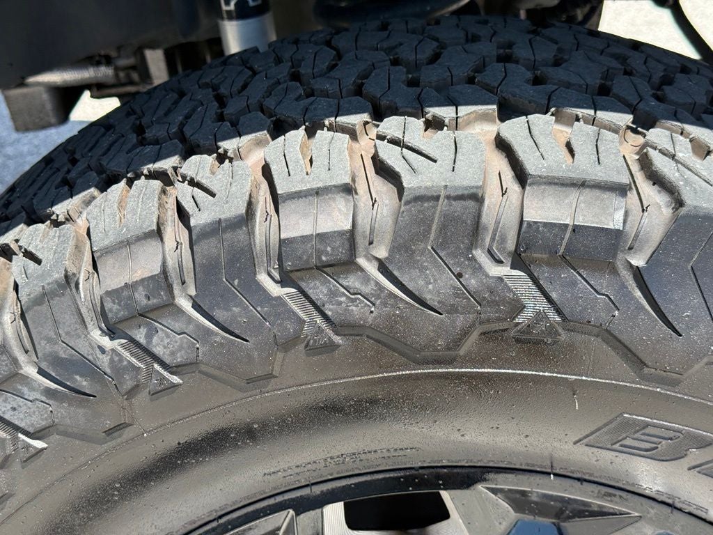 2021 Ford F-250SD Lariat BLACK WIDOW