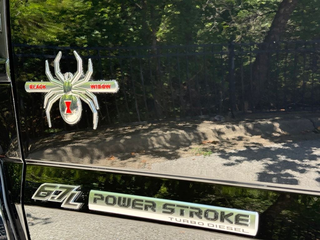 2021 Ford F-250SD Lariat BLACK WIDOW