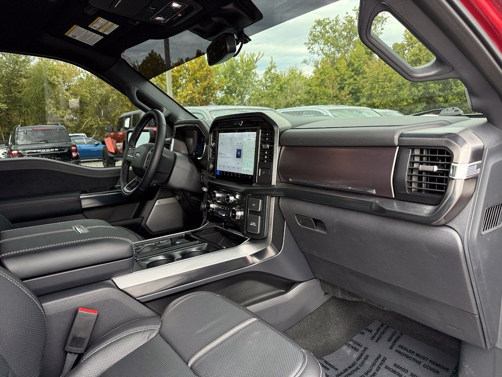 2026 Ford F-150 Platinum - 4WD / CLEAN CARFAX / ONE OWNER