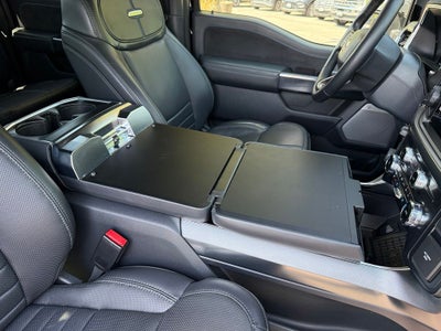 2025 Ford F-150 Platinum - 4WD / CLEAN CARFAX / ONE OWNER