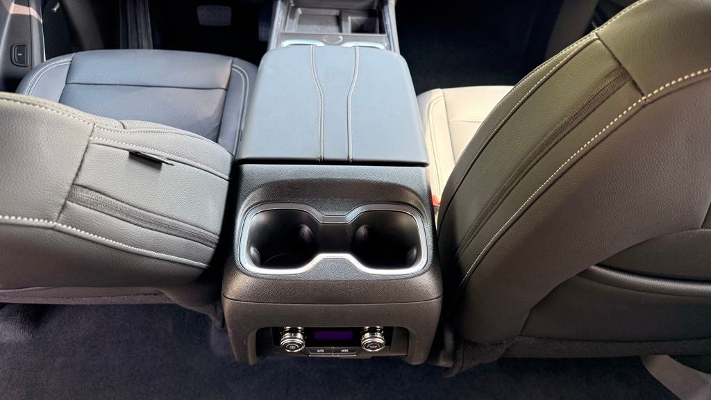 2026 GMC Acadia Elevation LOW MILES