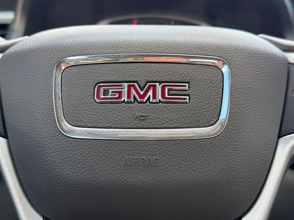 2021 GMC Acadia SLT