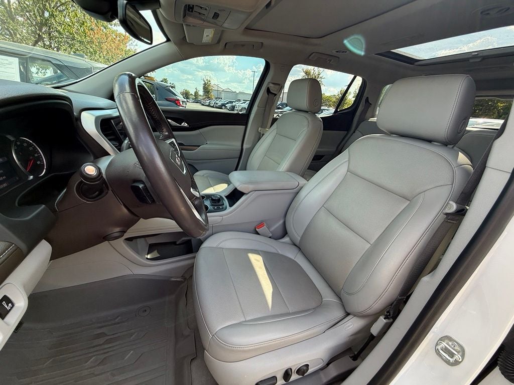 2021 GMC Acadia SLT