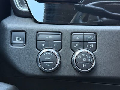 2024 GMC Sierra 1500 SLT - 4WD / CAMPER SHELL / ONE OWNER