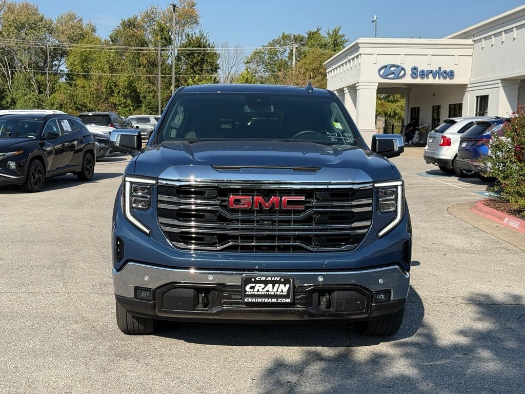 2024 GMC Sierra 1500 SLT - 4WD / CAMPER SHELL / ONE OWNER