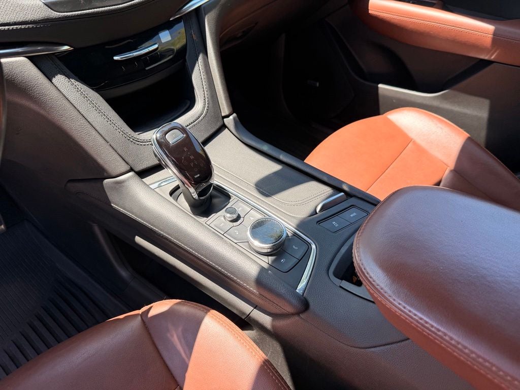 2022 Cadillac XT5 Sport HUD