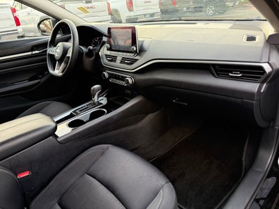 2021 Nissan Altima 2.5 SV 1 Owner / CARPLAY