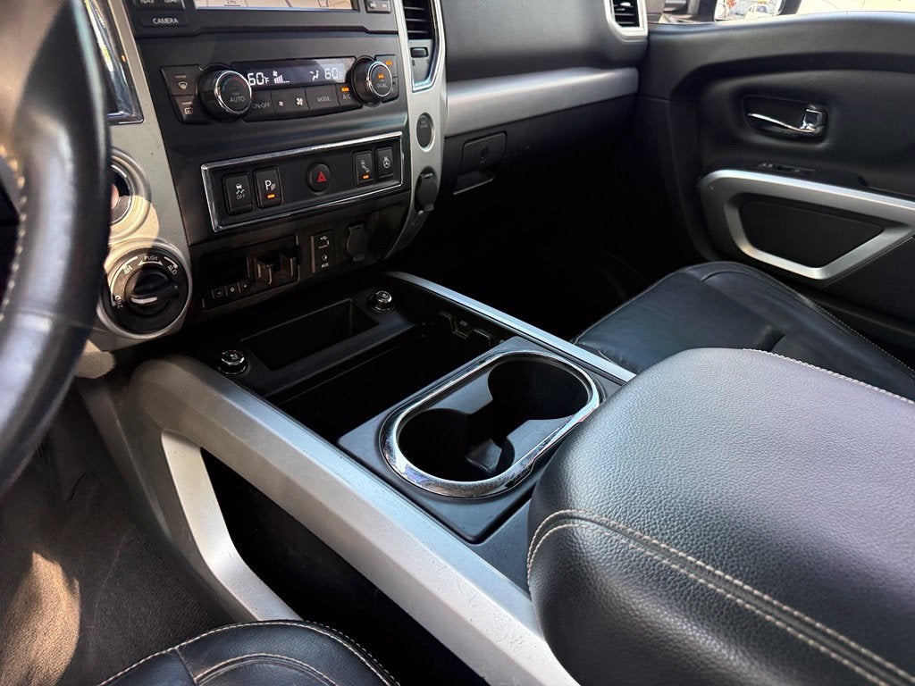 2017 Nissan Titan PRO-4X - 4WD / LEATHER