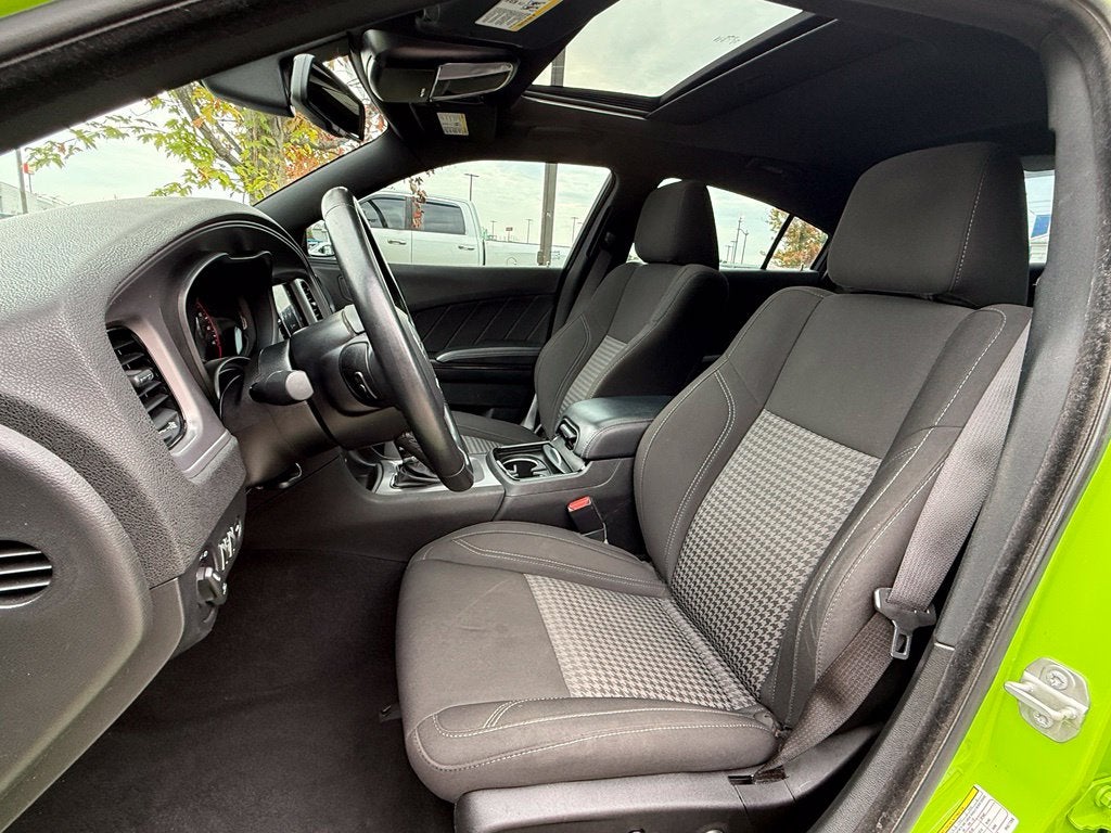 2023 Dodge Charger SXT - AWD / SUNROOF / CLEAN CARFAX