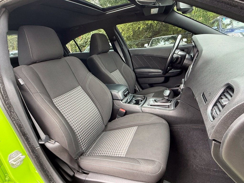 2023 Dodge Charger SXT - AWD / SUNROOF / CLEAN CARFAX