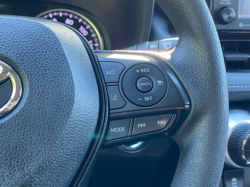 2021 Toyota RAV4 XLE APPLE CAR PLAY
