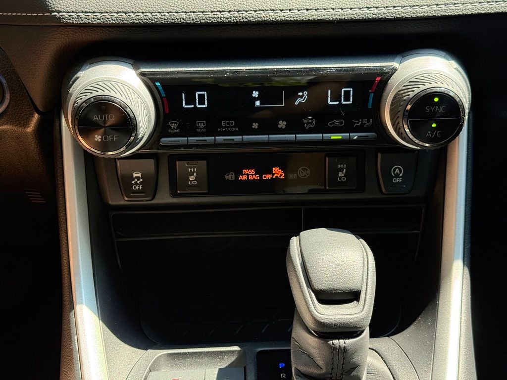 2024 Toyota RAV4 XLE - AWD