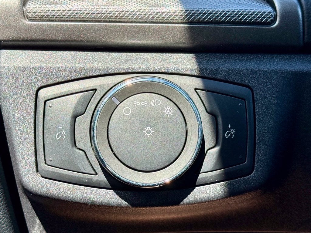 2020 Ford Fusion SE - SUNROOF