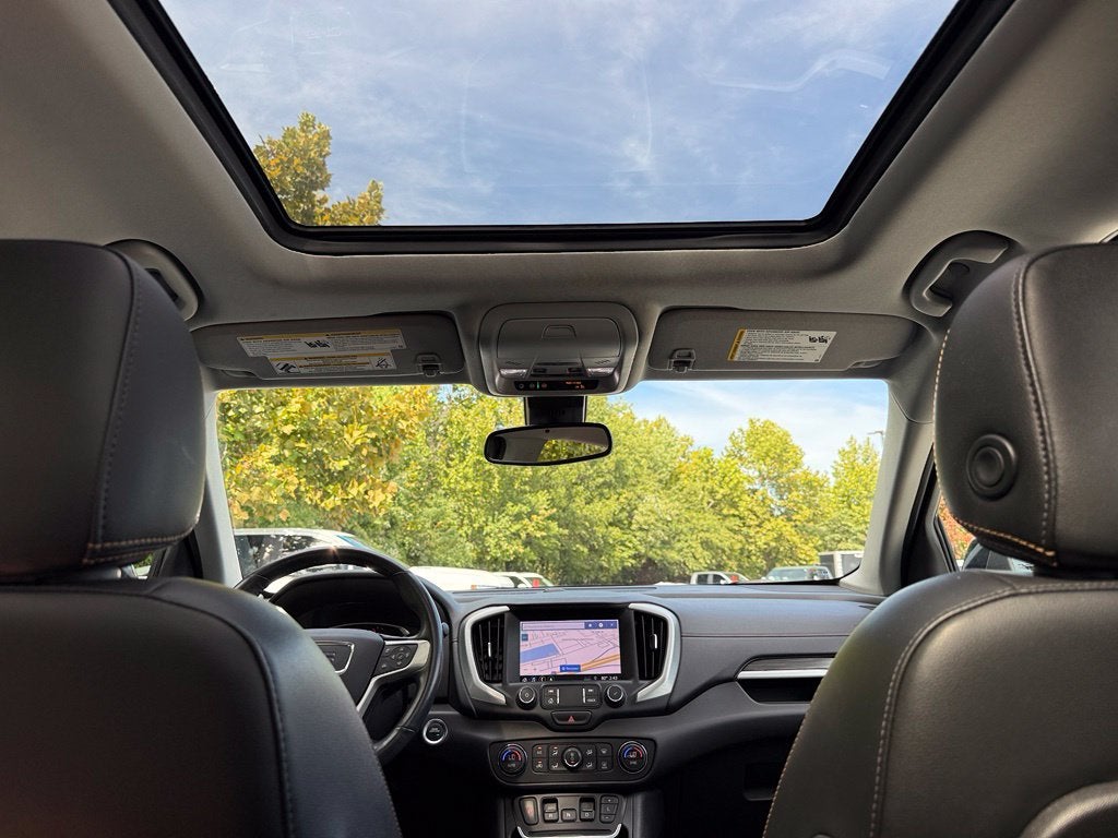 2020 GMC Terrain SLT - AWD / PANORAMIC SUNROOF / CLEAN CARFAX