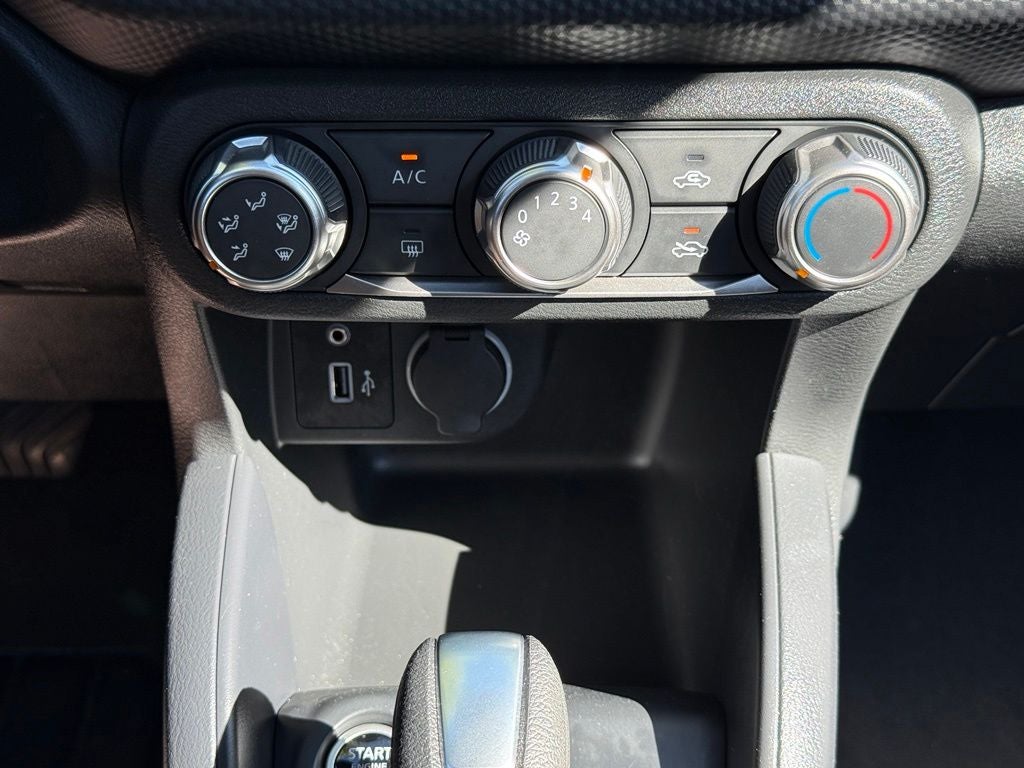 2025 Nissan Kicks Play S