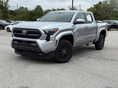 2024 Toyota Tacoma SR5 - CLEAN CARFAX / ONE OWNER