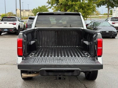 2024 Toyota Tacoma SR5 - CLEAN CARFAX / ONE OWNER