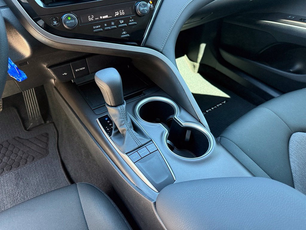 2024 Toyota Camry LE - CARFAX ONE OWNER