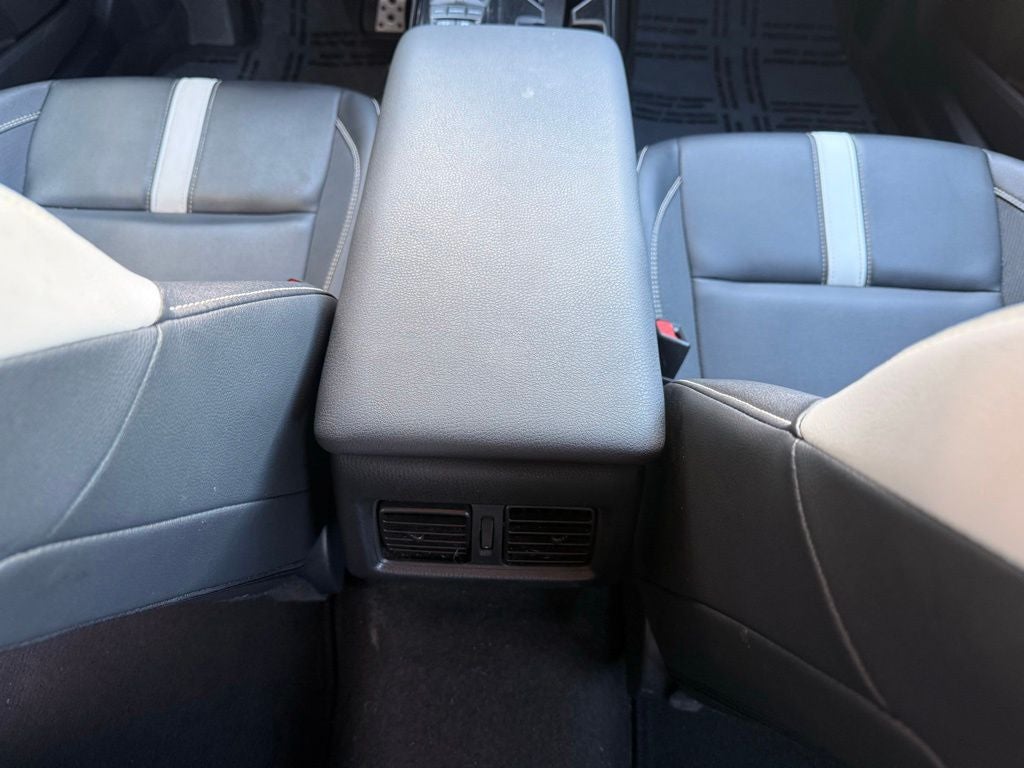 2025 Toyota Camry SE 1 OWNER CARFAX