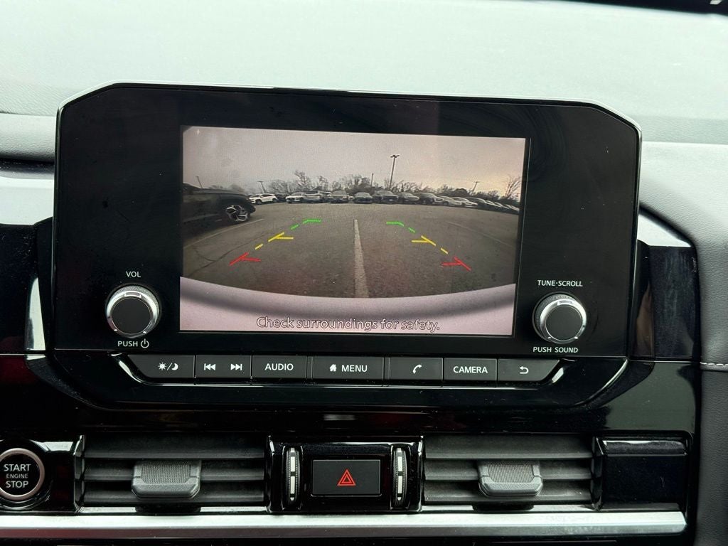 2022 Nissan Pathfinder SV 3 ROW SUV