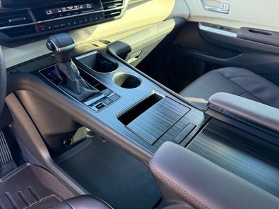 2024 Toyota Sienna Platinum 7 Passenger