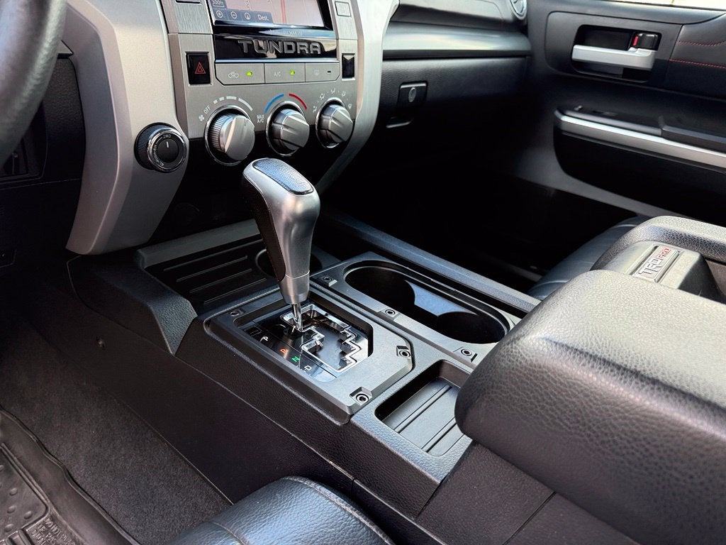 2017 Toyota Tundra TRD Pro - 4WD / 8" LIFT! / CLEAN CARFAX