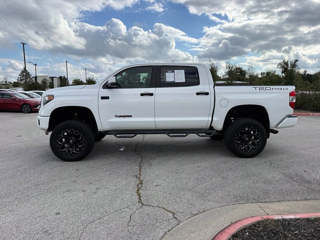 2017 Toyota Tundra TRD Pro - 4WD / 8" LIFT! / CLEAN CARFAX