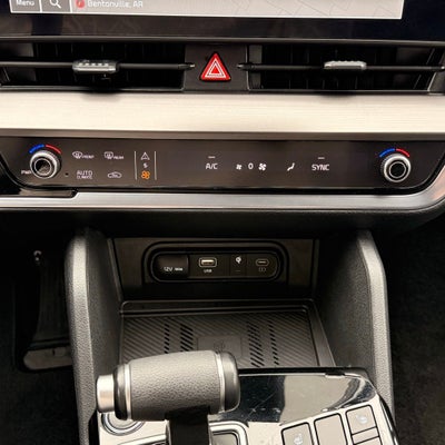 2025 Kia Sportage EX LOW MILEAGE