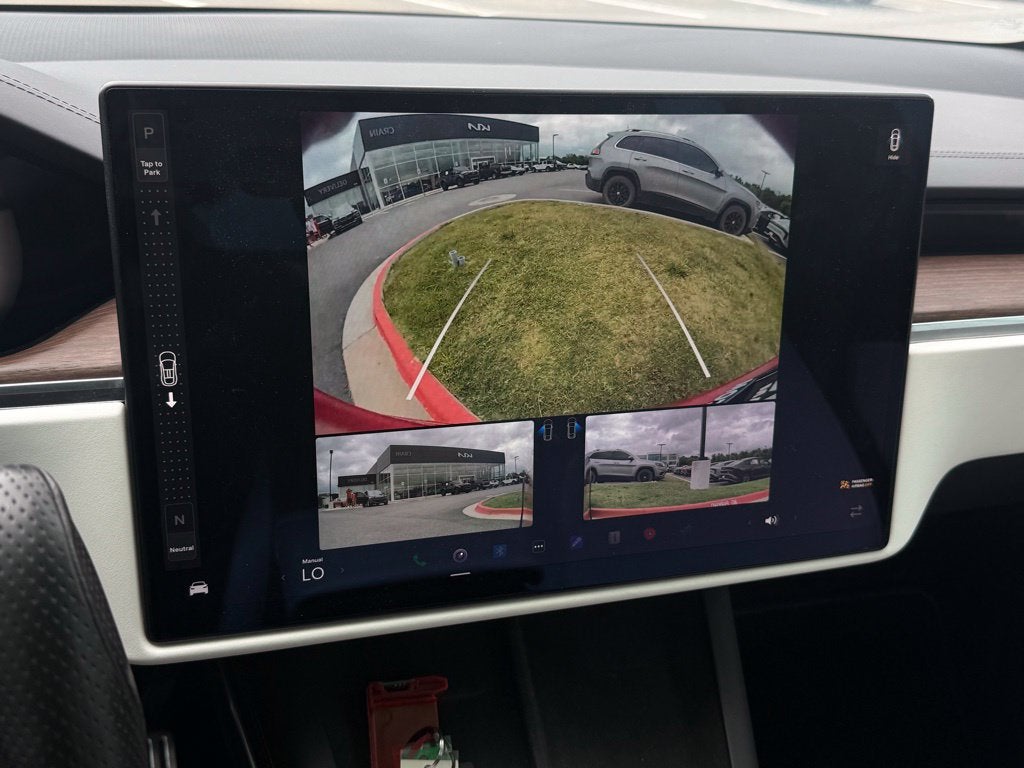 2022 Tesla Model X Base