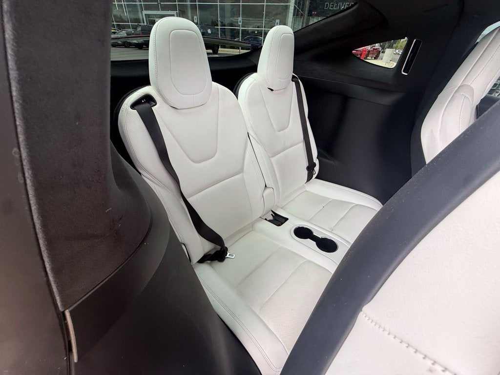 2022 Tesla Model X Base