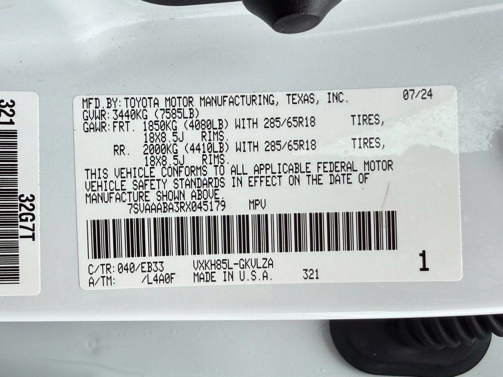 2024 Toyota Sequoia TRD Pro - 4WD / PANORAMIC SUNROOF / CLEAN CARFAX