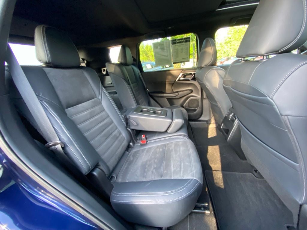 2022 Mitsubishi Outlander SE
