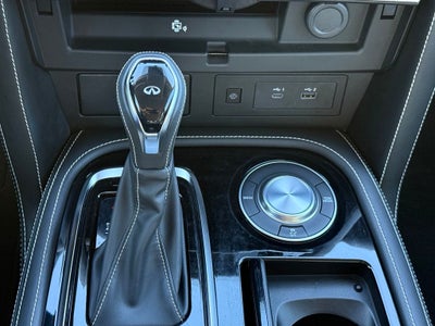 2022 INFINITI QX80 Premium Select