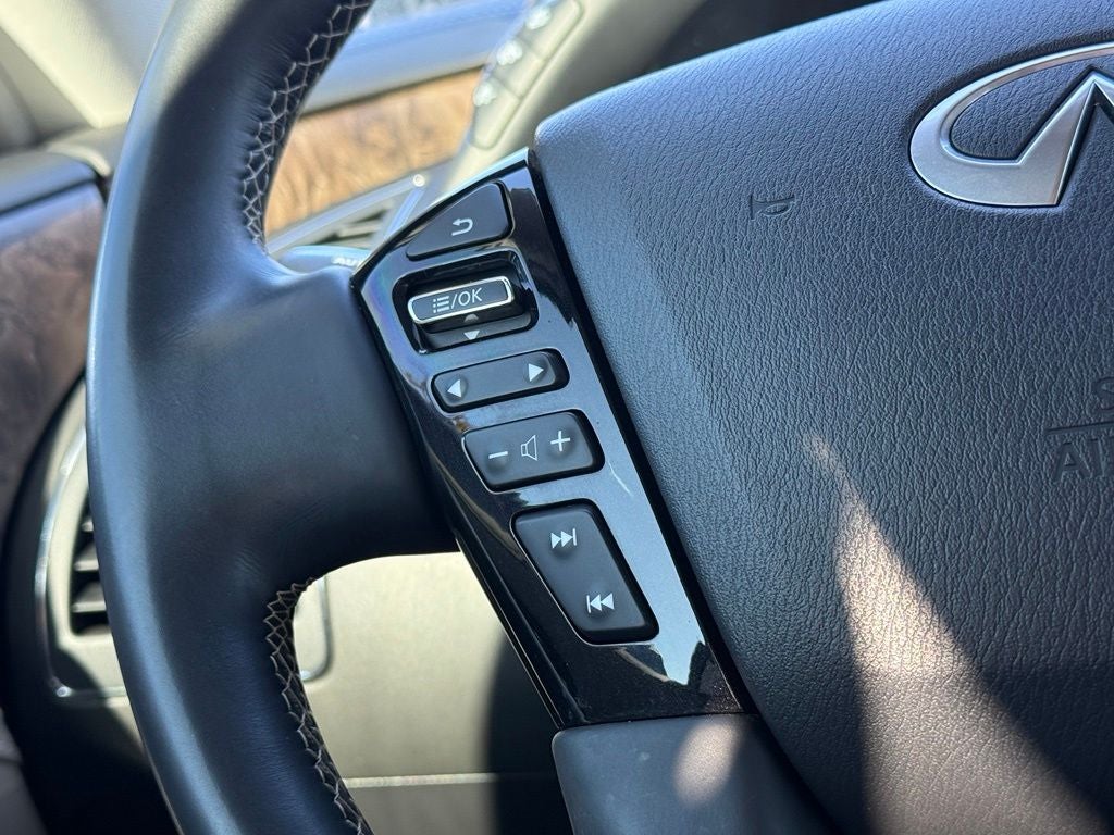 2022 INFINITI QX80 Premium Select